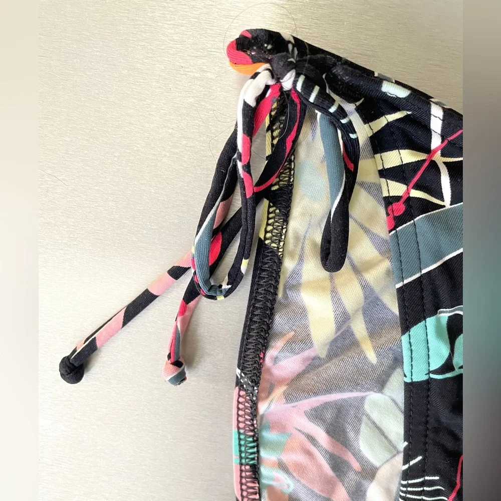 Calvin Klein  modern floral print black bikini S